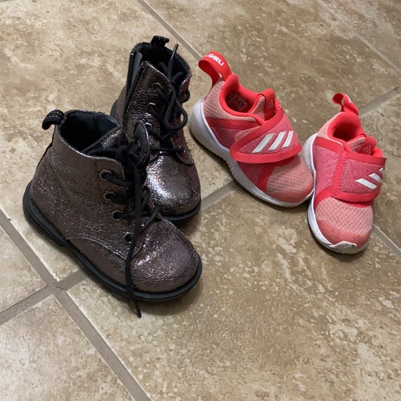 Size 5 Toddler Shoes - Picture 3 of 4